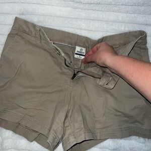 Magellan Outdoors Women's Khaki Cargo Shorts